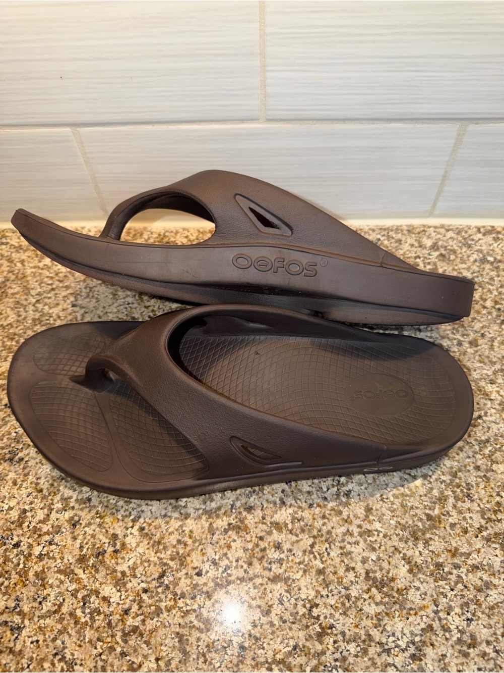OOFOS Brown Ergonomic Thong Sandals